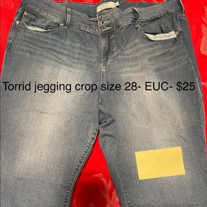Torrid jegging crop size 28